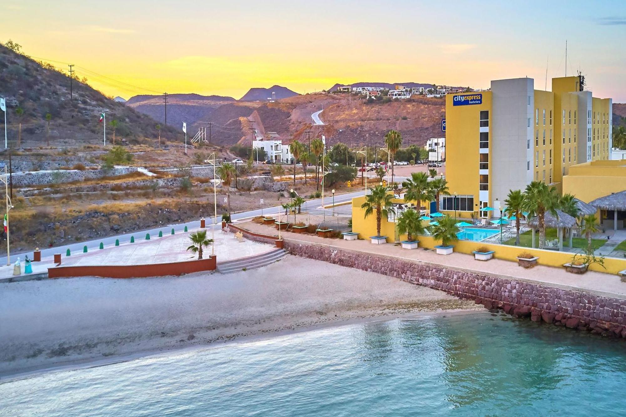 City Express By Marriott La Paz Extérieur photo